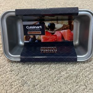 NWT Cuisinart mini loaf pan - set of 4